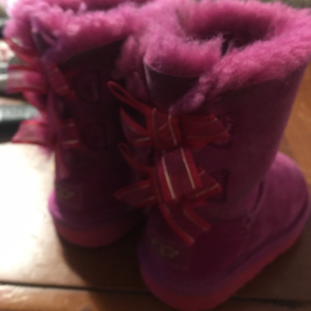 Pink uggs toddler